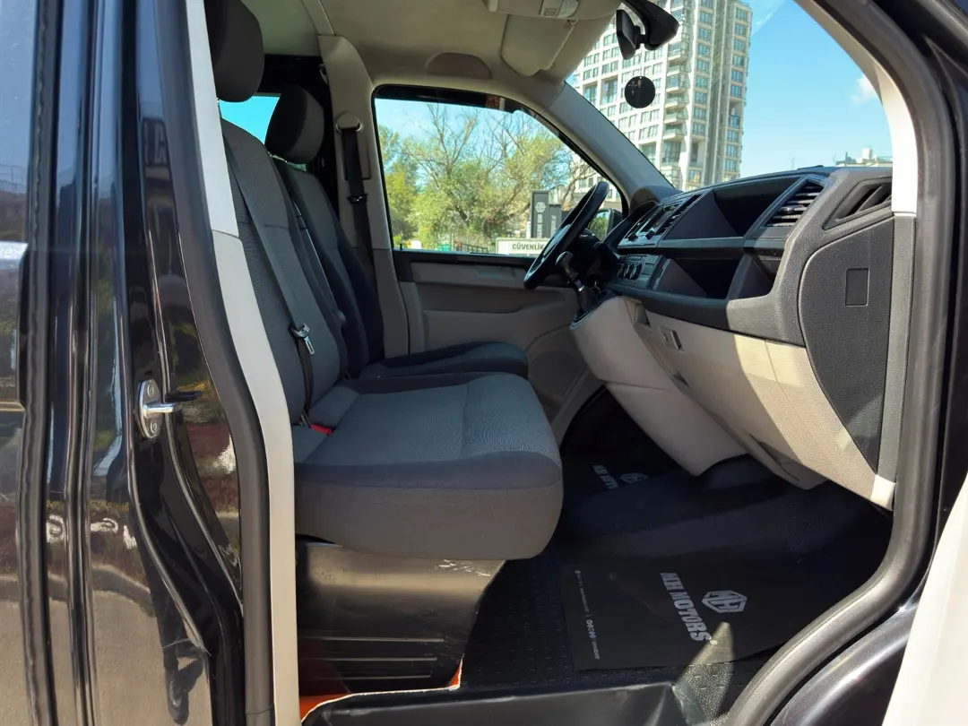 VOLKSWAGEN TRANSPORTER