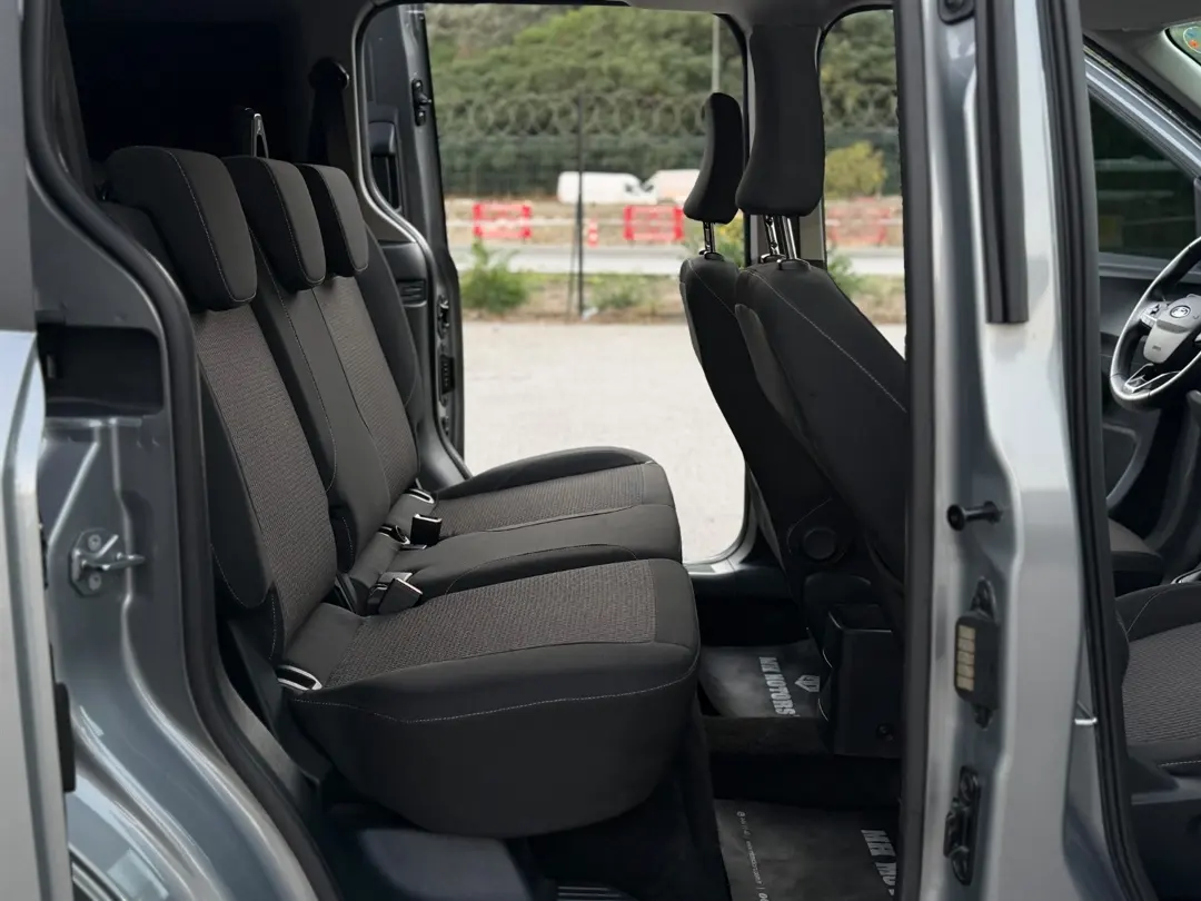 FORD TOURNEO COURIER