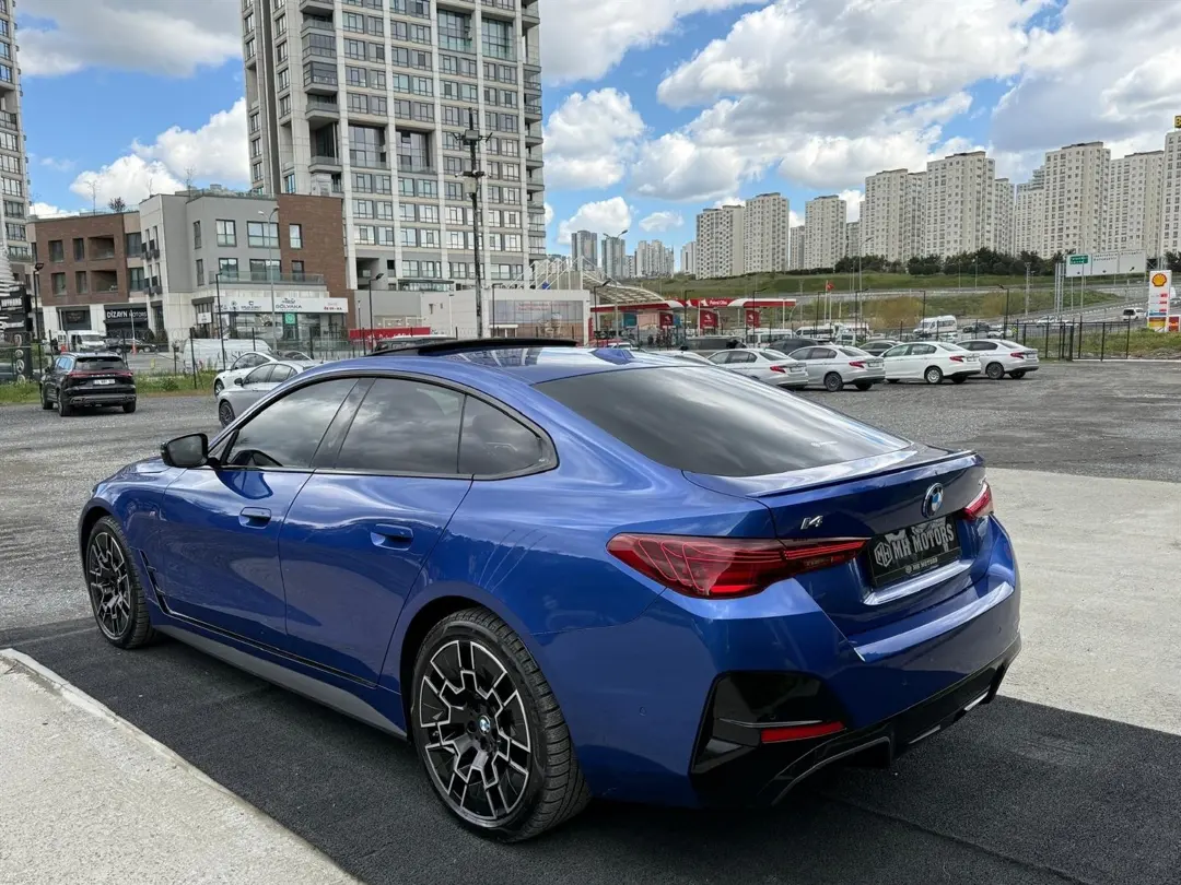 BMW I SERISI