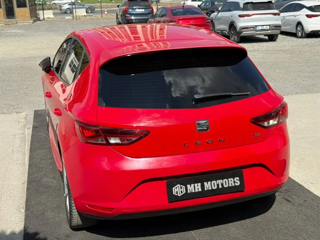 SEAT LEON