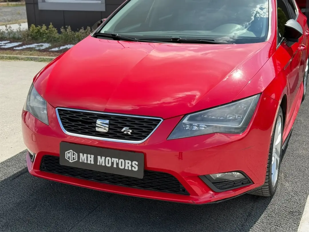 SEAT LEON