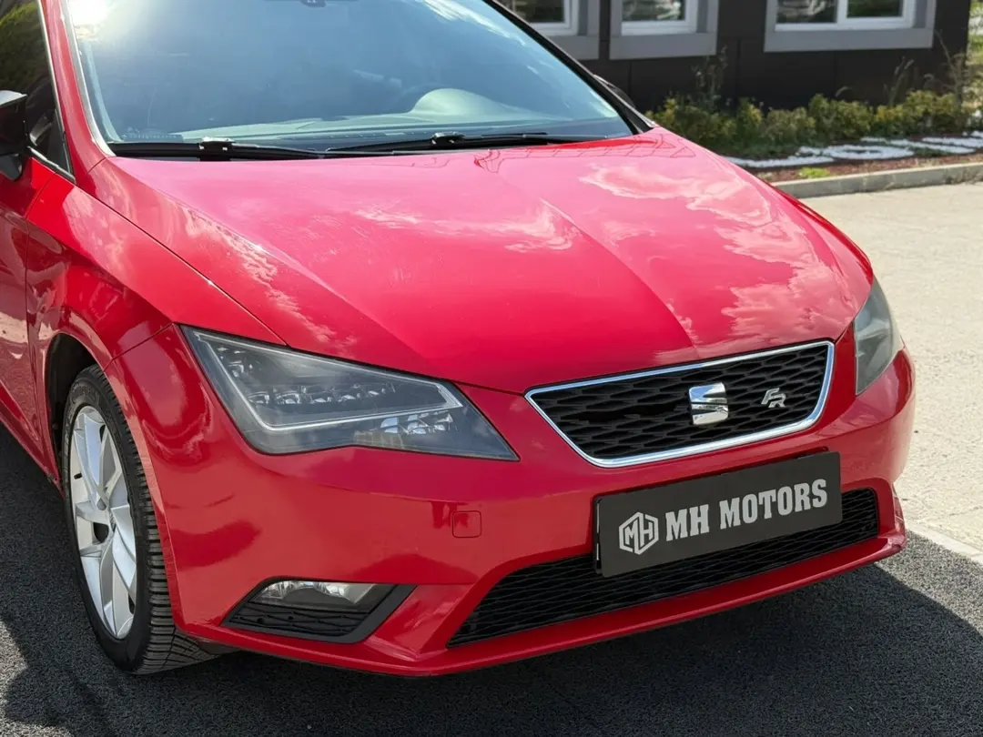 SEAT LEON