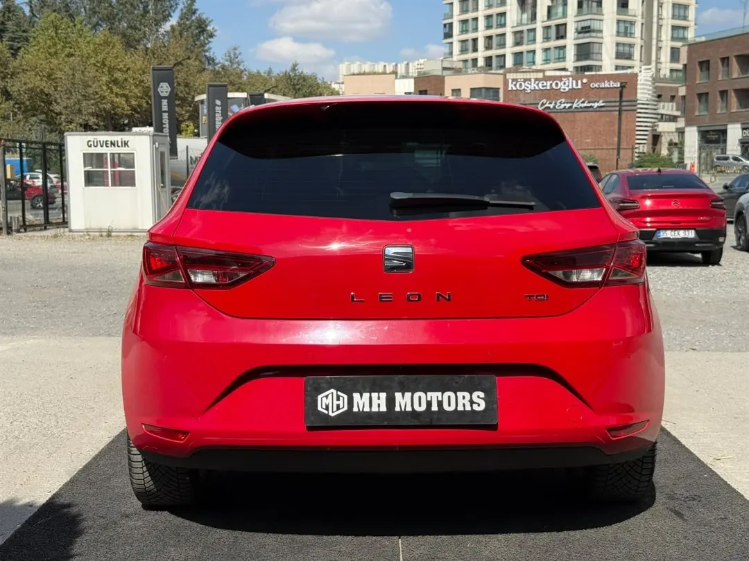 SEAT LEON