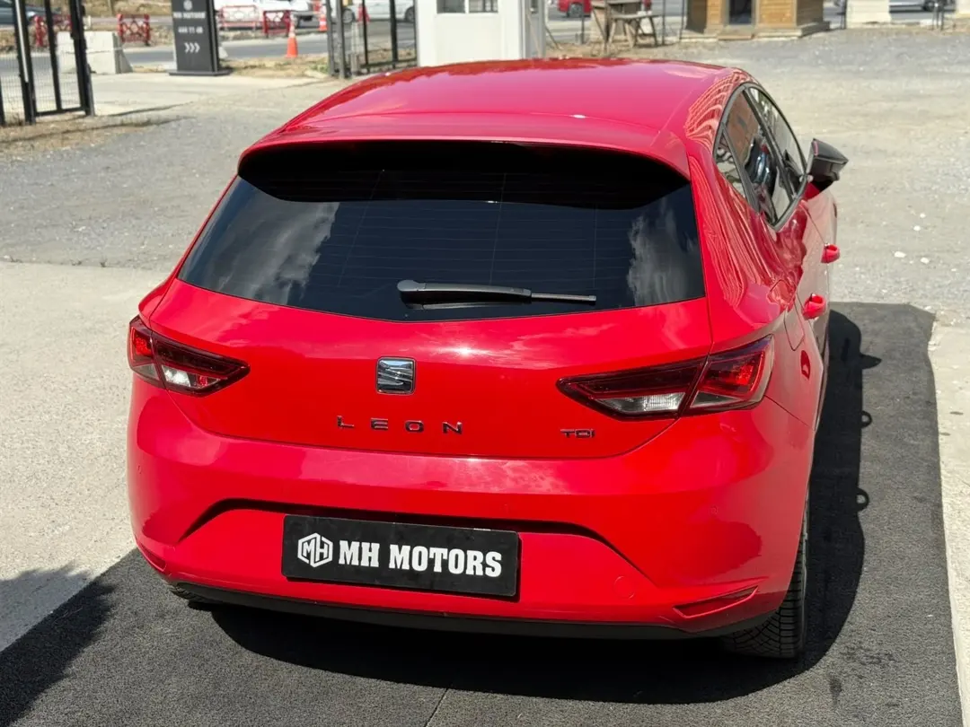 SEAT LEON