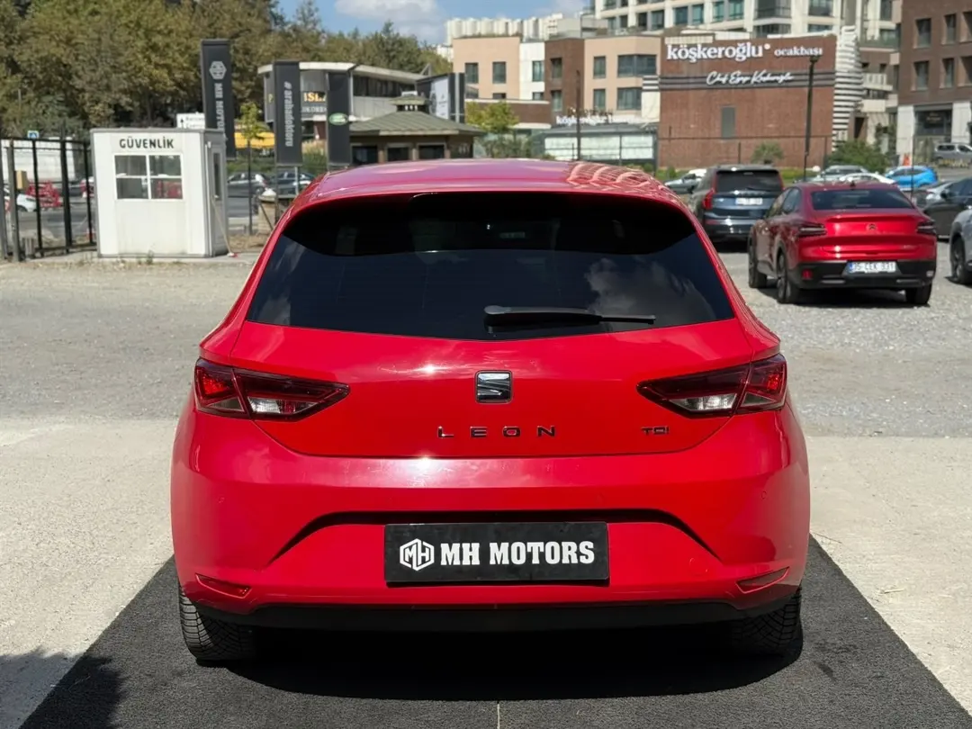 SEAT LEON