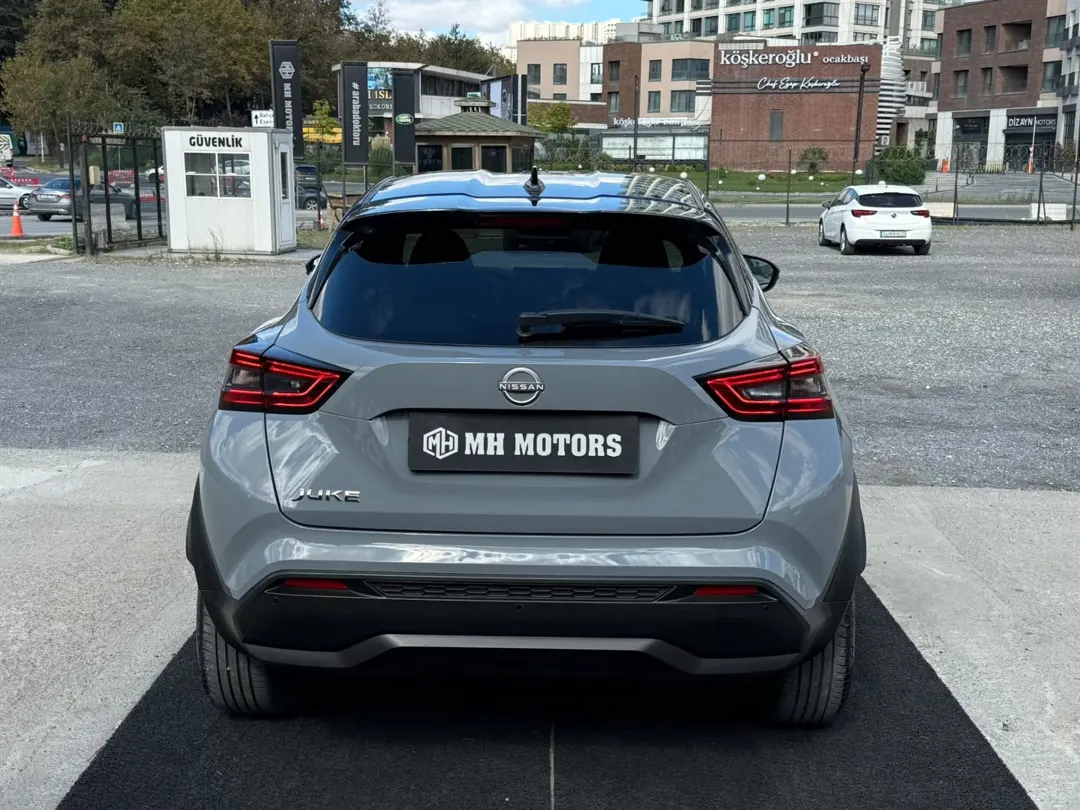 NISSAN JUKE