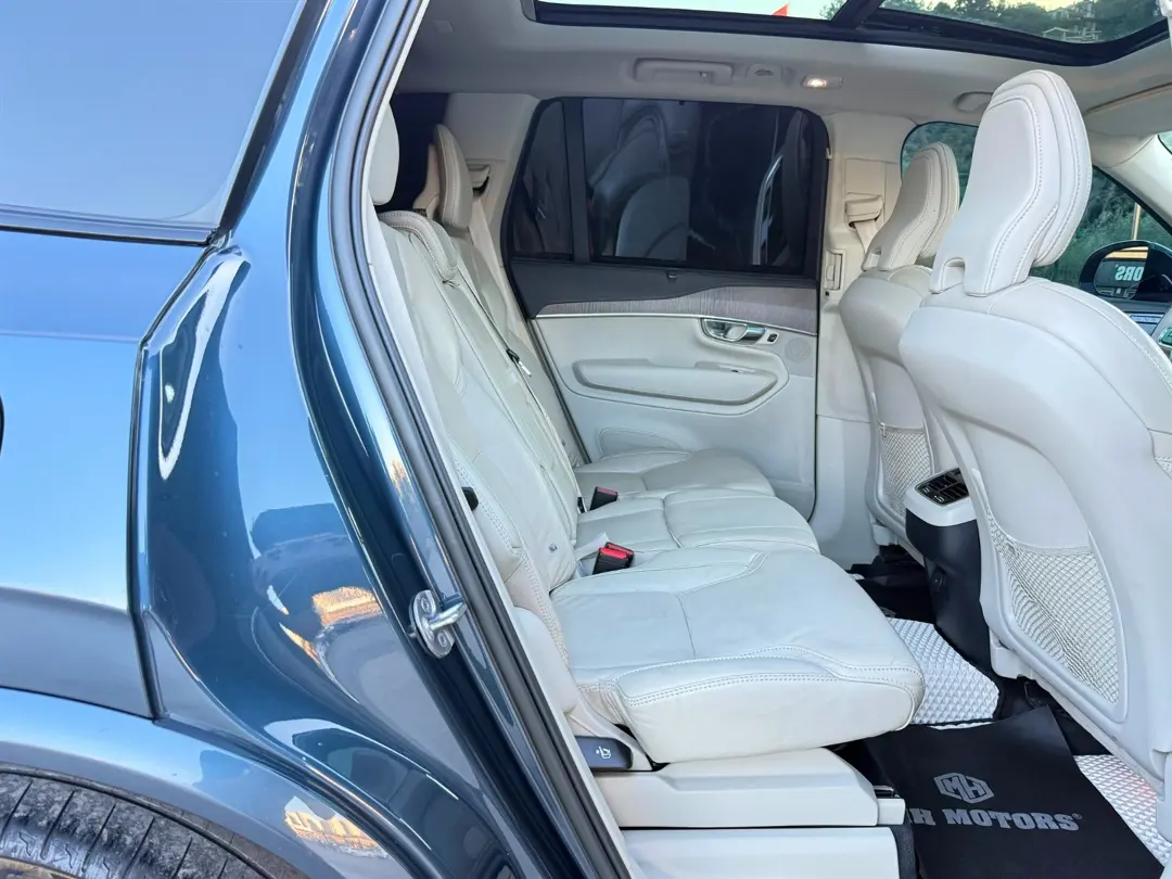 VOLVO XC 90