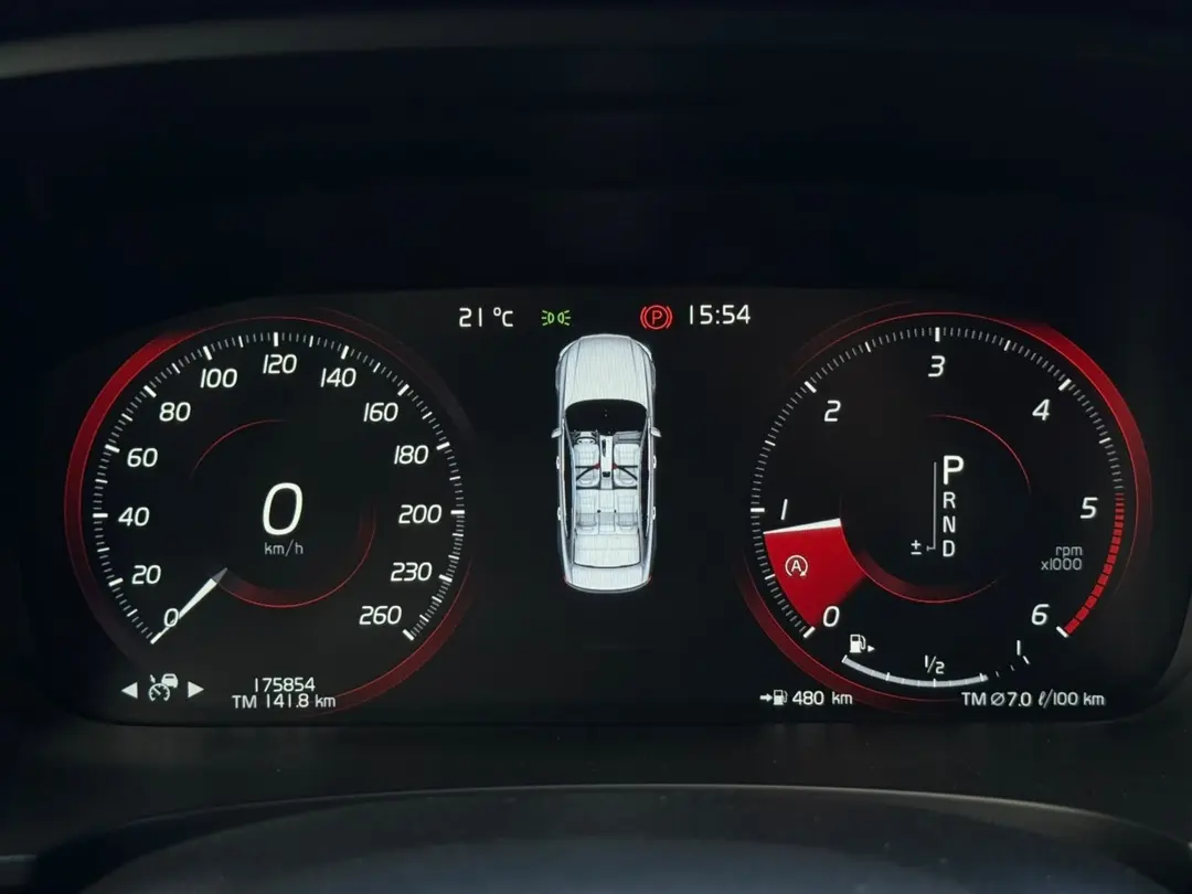 VOLVO S90