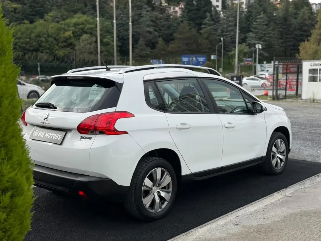 PEUGEOT 2008