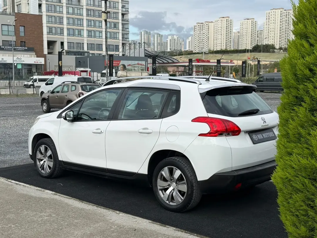 PEUGEOT 2008