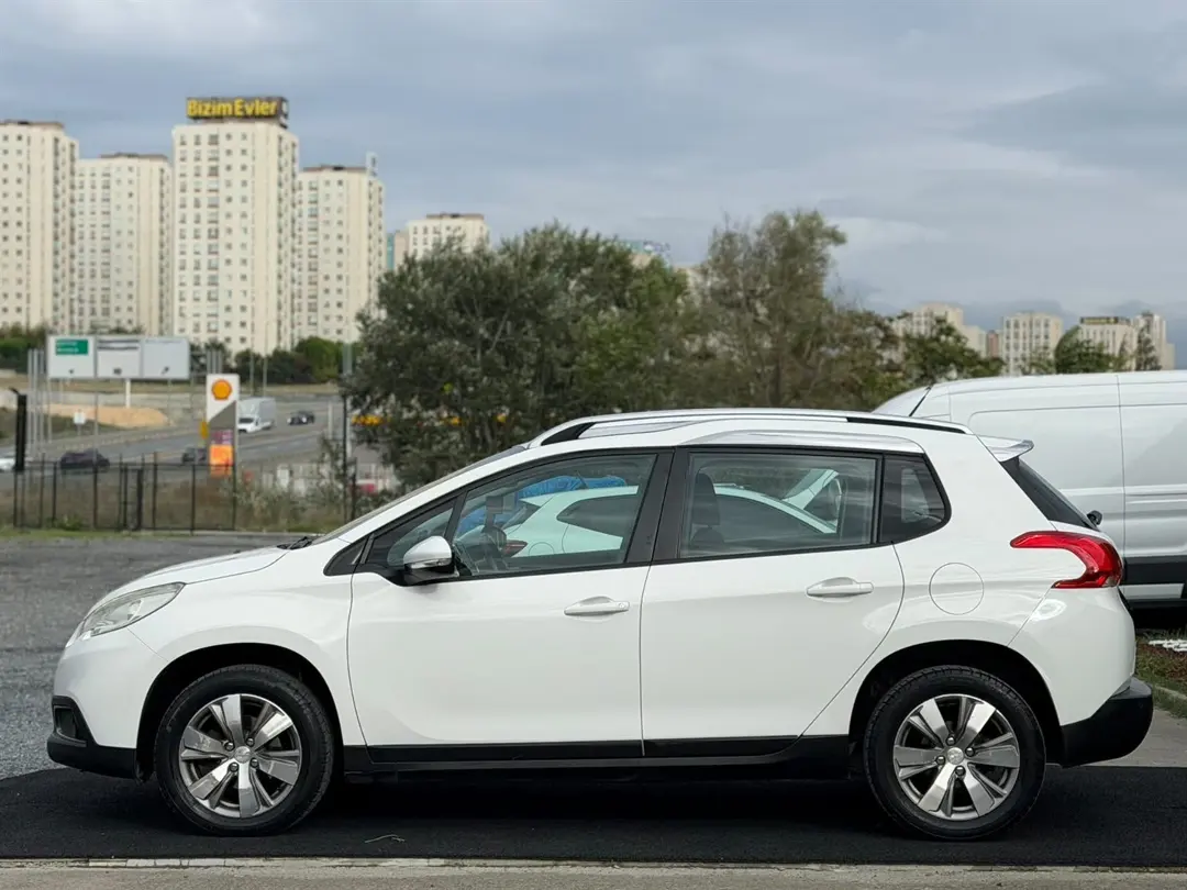 PEUGEOT 2008