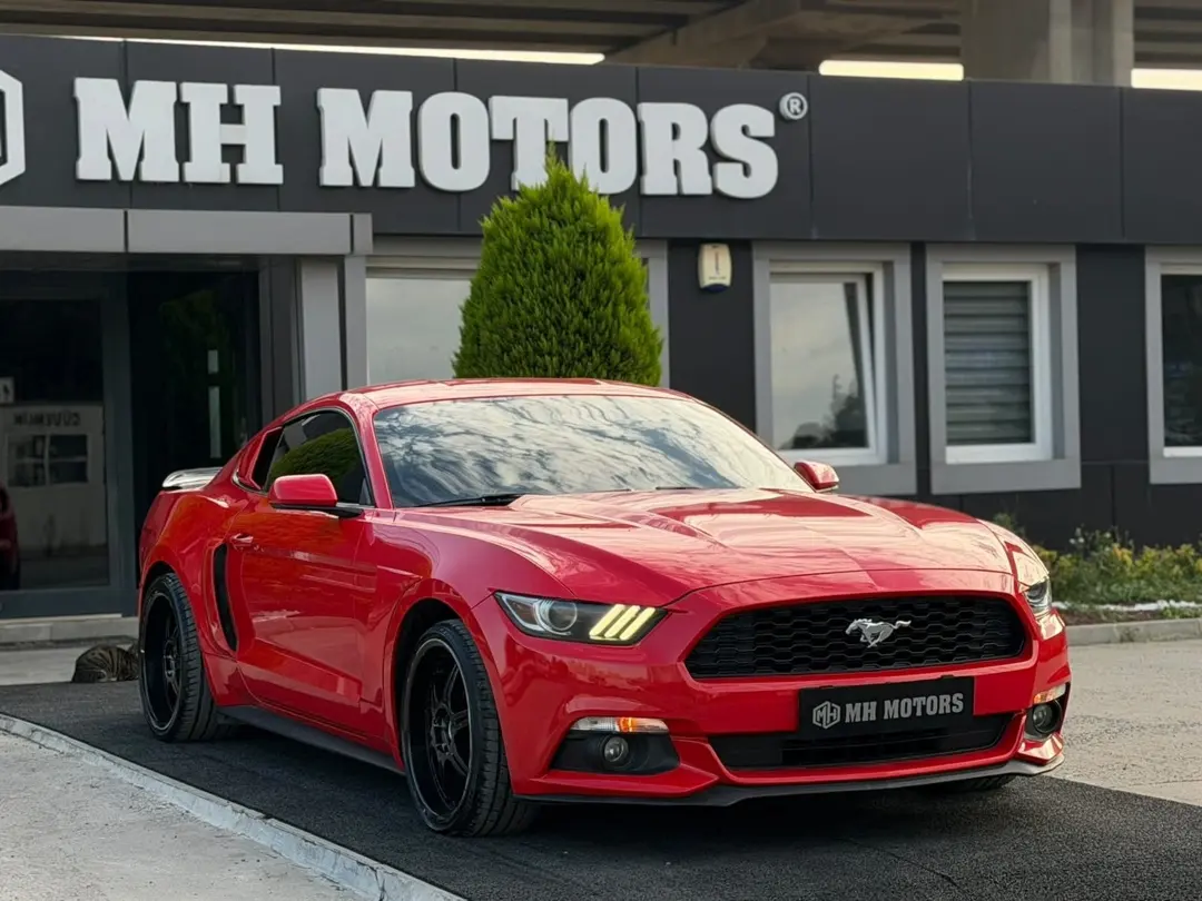 FORD MUSTANG